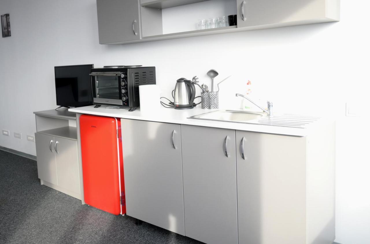 Luana Airport Apartments #3 Otopeni Kültér fotó